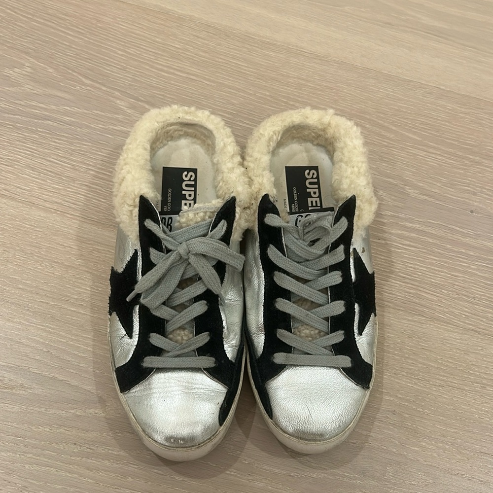 Worn only a few times great condition! Pet and smoke free house